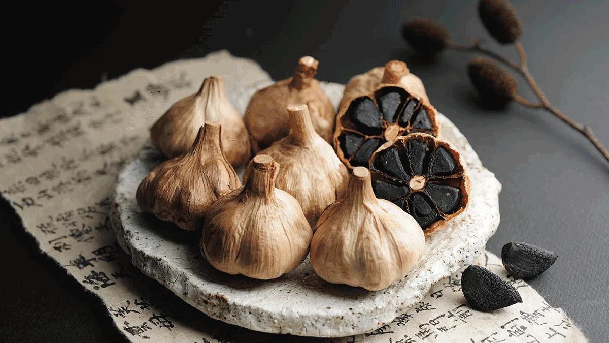 سیر سیاه فله درجه ۱ همدان